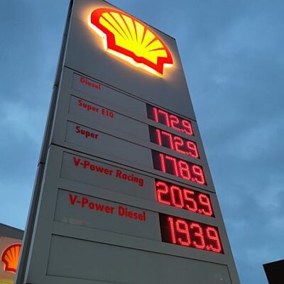 Benzinpreis-stagniert-Diesel-etwas-guenstiger.jpg