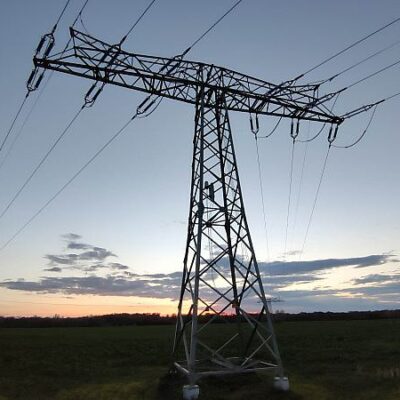 Bundesnetzagentur-will-Ausbau-von-Stromtrassen-beschleunigen.jpg
