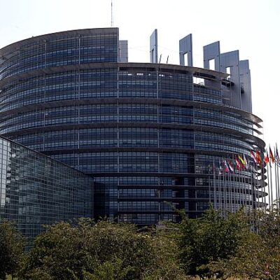 EU-Parlament-gibt-gruenes-Licht-fuer-KI-Gesetz.jpg