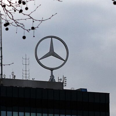 Mercedes-Betriebsrat-will-spaeteres-Verbrenner-Aus.jpg