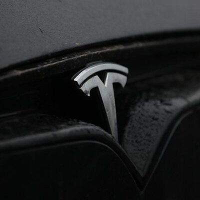 Tesla-Management-will-naechste-Woche-ueber-Stellenabbau-informieren.jpg